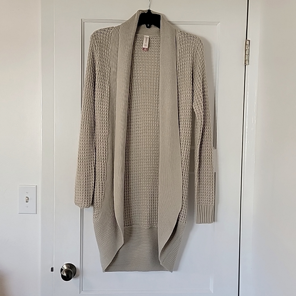 Tan cardigan (medium)